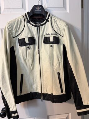 Woman’s Harley-Davidson Cream and Black Leather Bomber Jacket